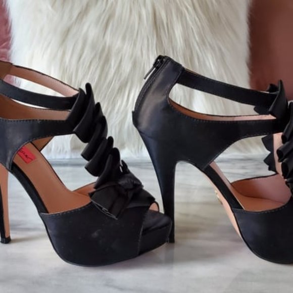 Betsey Johnson Iconnn Black Satin Platform Heels - Picture 5 of 11